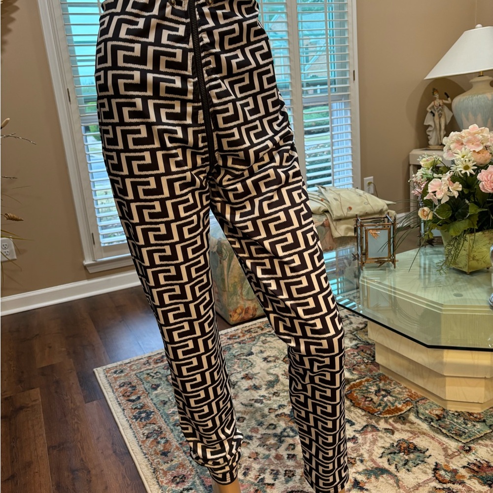 ECCLECTIC, FUN, FUNKY & UNIQUE PANTS EXCELLENT CONDITION